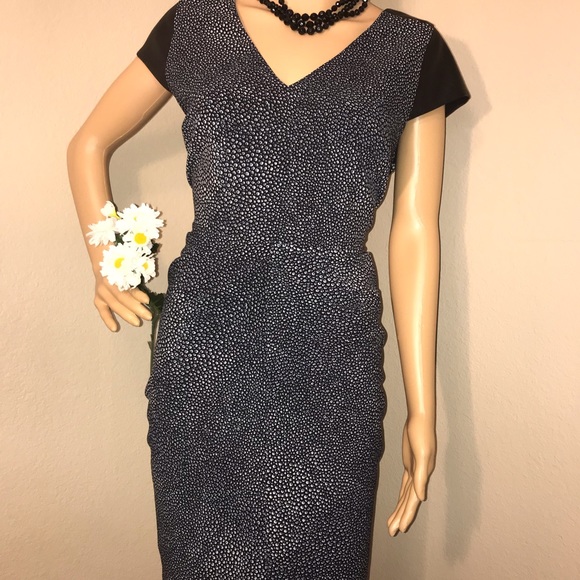 Guess Tulip Dress Stepping Stones Jet Black PU NWT - Picture 4 of 8